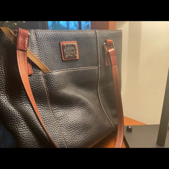 Dooney and Burke handbag - Picture 1 of 2